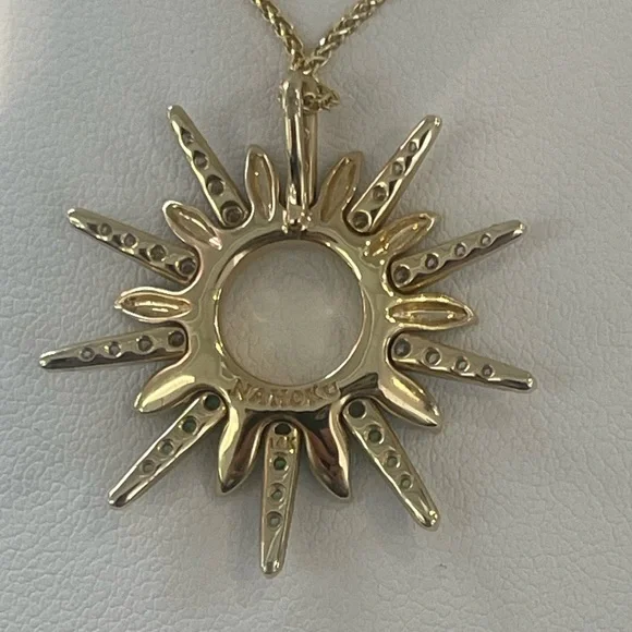 Na Hoku 14KY Gold Green Flash Pendant! ☀️ 🌴 🌊 
Brand New boxes and cards! - Picture 3 of 6